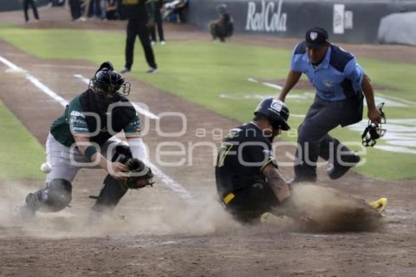 BÉISBOL . PERICOS VS LEONES