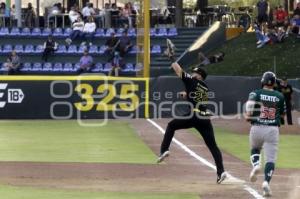 BÉISBOL . PERICOS VS LEONES