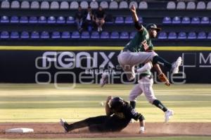 BÉISBOL . PERICOS VS LEONES