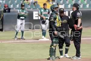 BEISBOL . PERICOS VS LEONES