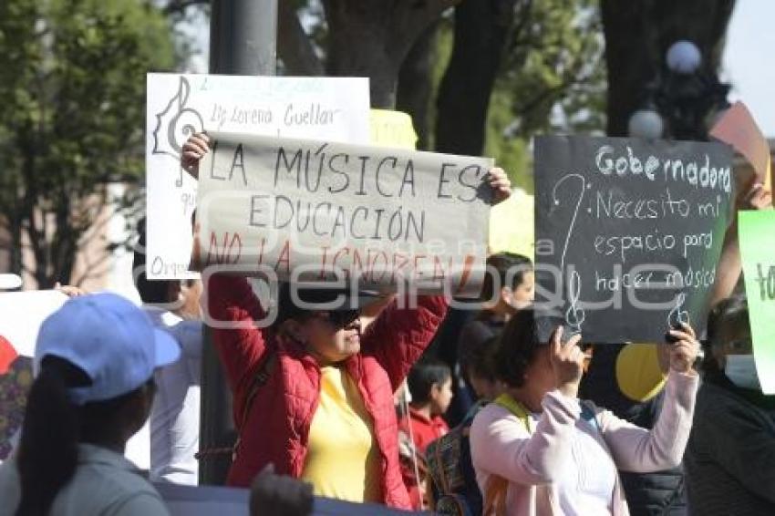 TLAXCALA . MANIFESTACIÓN ESCUELA DE MÚSICA