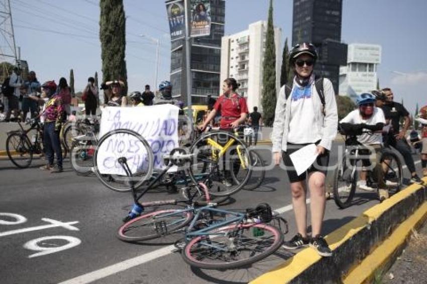 PROTESTA . CICLISTA ATROPELLADO