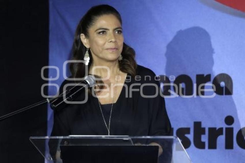 OLIVIA SALOMÓN