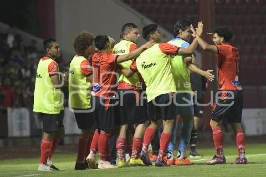 FÚTBOL . COYOTES VS TAPATÍO