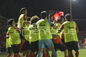 FÚTBOL . COYOTES VS TAPATÍO