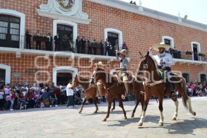 ATLIXCO . DESFILE 4 DE MAYO