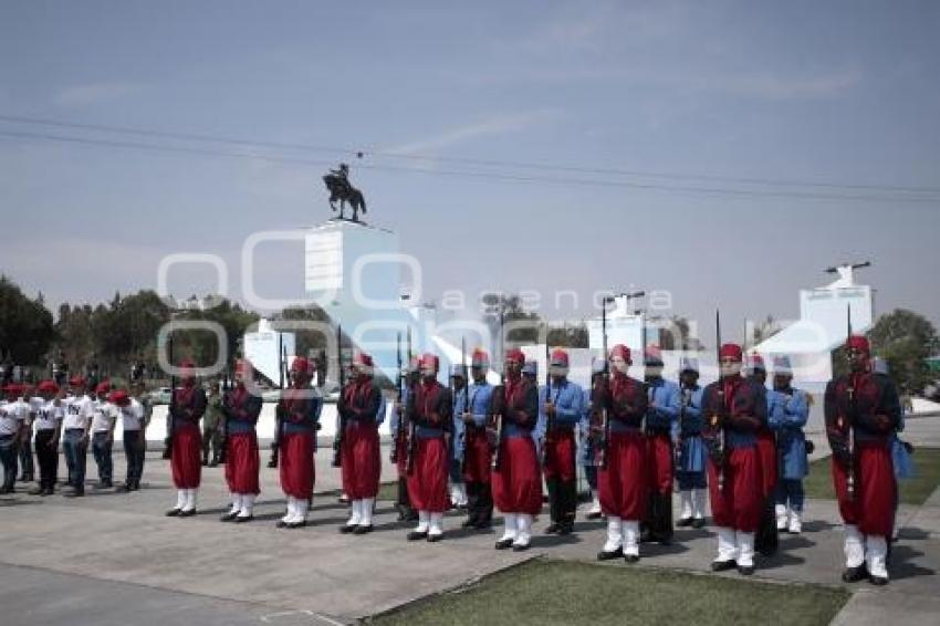 EJÉRCITO . PASE DE REVISTA