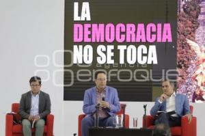 IBERO . LA DEMOCRACIA NO SE TOCA