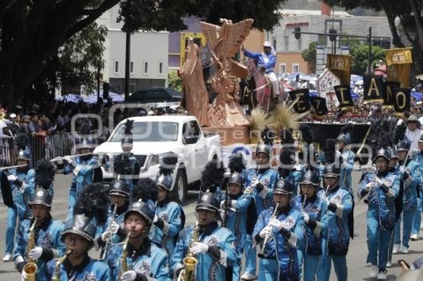 DESFILE 5 DE MAYO