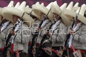 DESFILE 5 DE MAYO