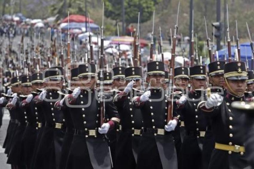 DESFILE 5 DE MAYO