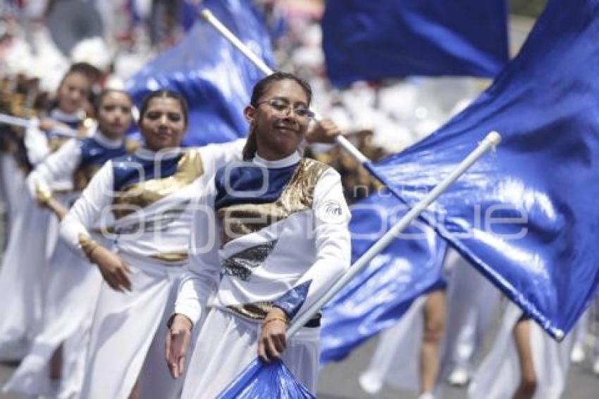 DESFILE 5 DE MAYO