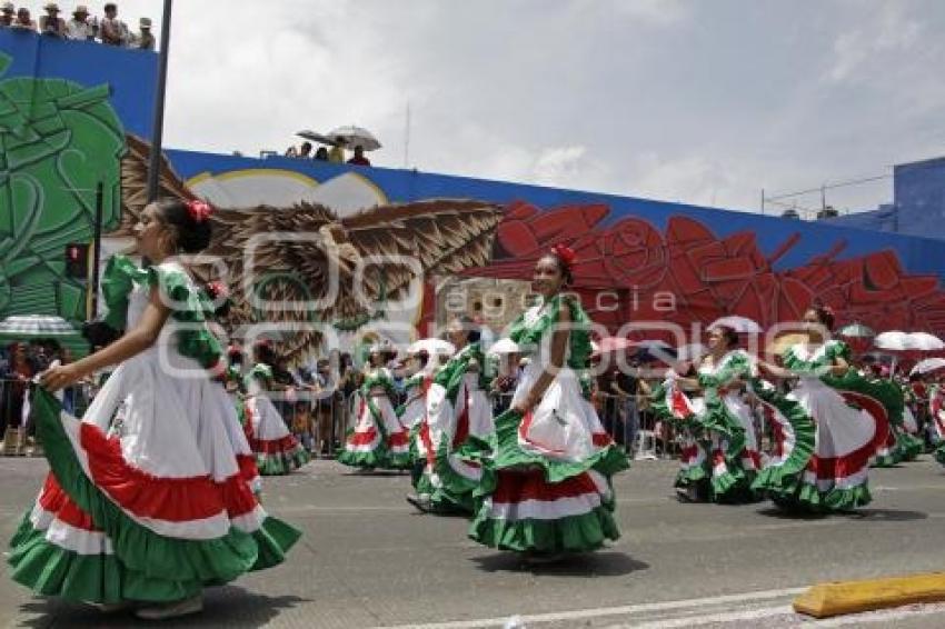 DESFILE 5 DE MAYO