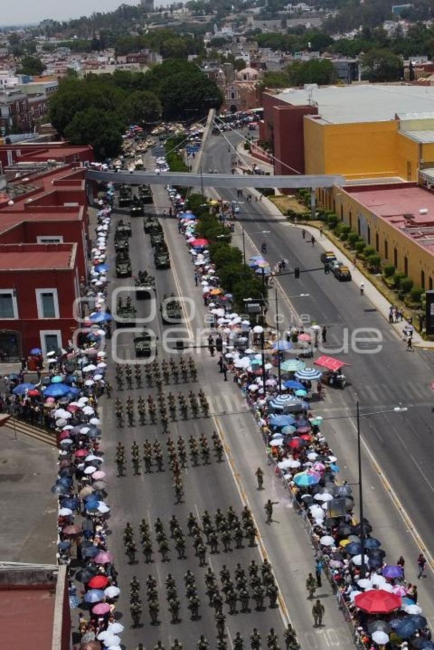 DESFILE 5 DE MAYO