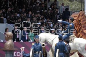 DESFILE 5 DE MAYO