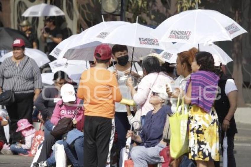 DESFILE . PROPAGANDA POLÍTICA