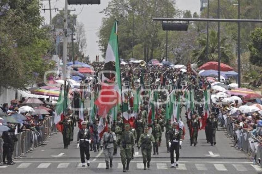 DESFILE 5 DE MAYO