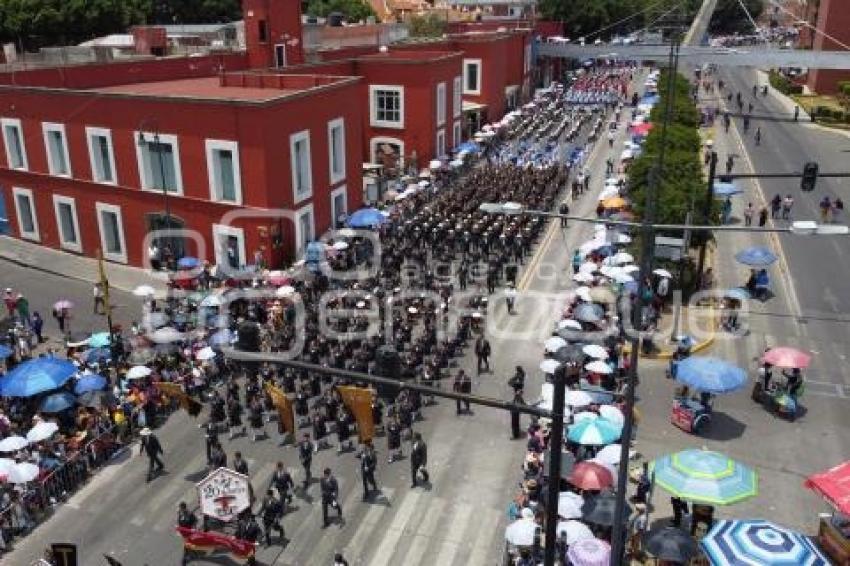 DESFILE 5 DE MAYO