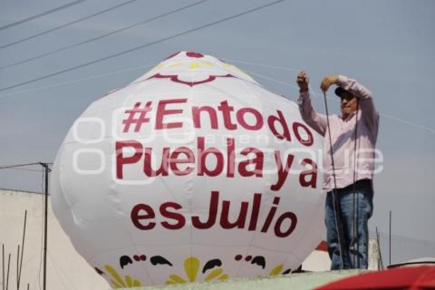 DESFILE . PROPAGANDA POLÍTICA