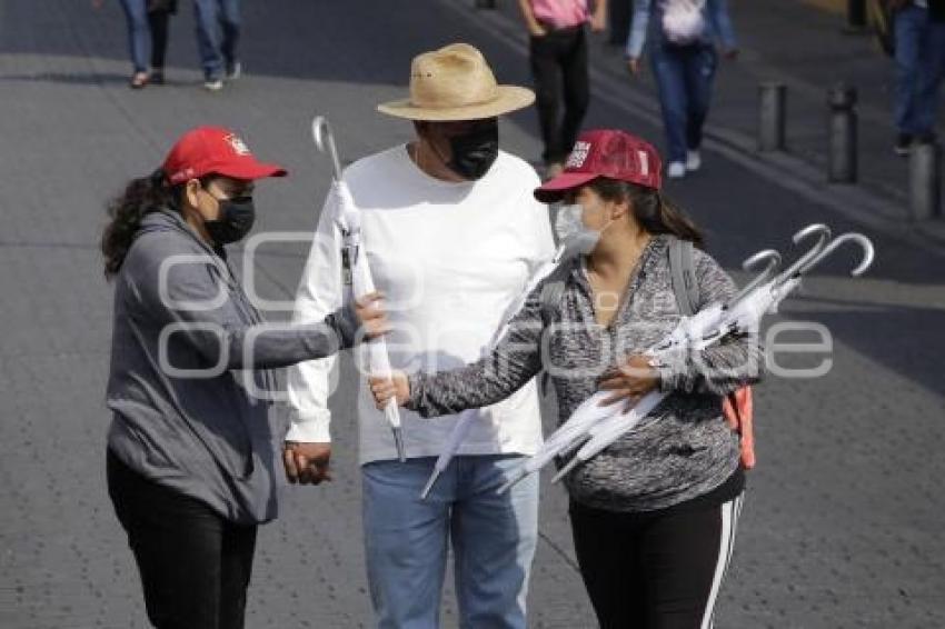 DESFILE . PROPAGANDA POLÍTICA