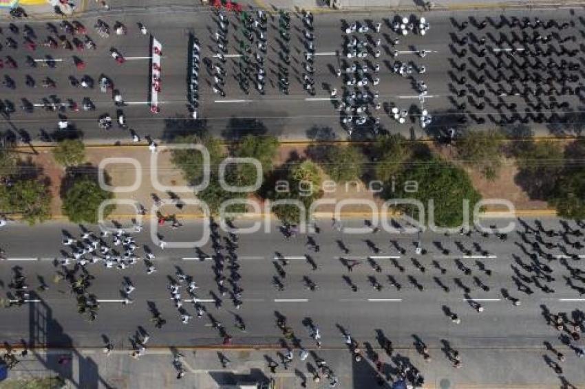 DESFILE 5 DE MAYO