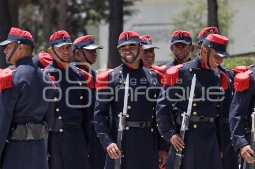 BATALLA DE PUEBLA . REPRESENTACIÓN