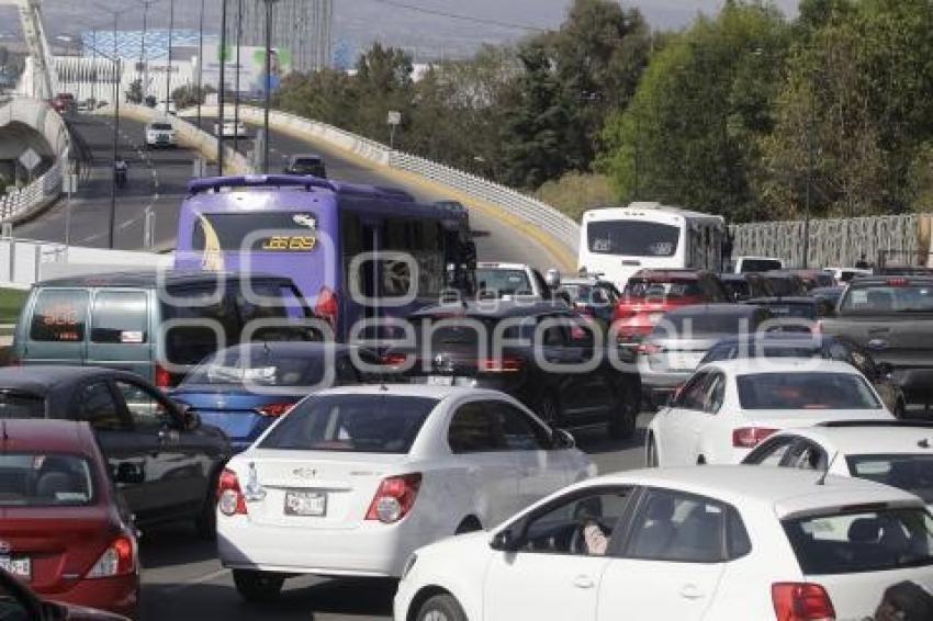 FERIA DE PUEBLA . TRÁFICO