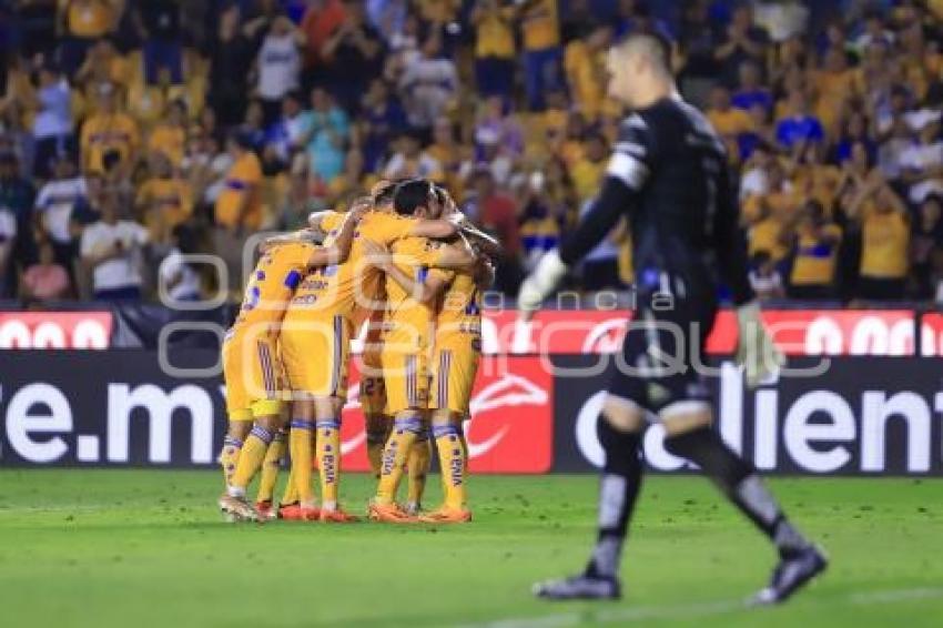 FÚTBOL . TIGRES VS CLUB PUEBLA