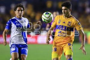 FÚTBOL . TIGRES VS CLUB PUEBLA