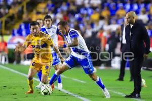 FÚTBOL . TIGRES VS CLUB PUEBLA 