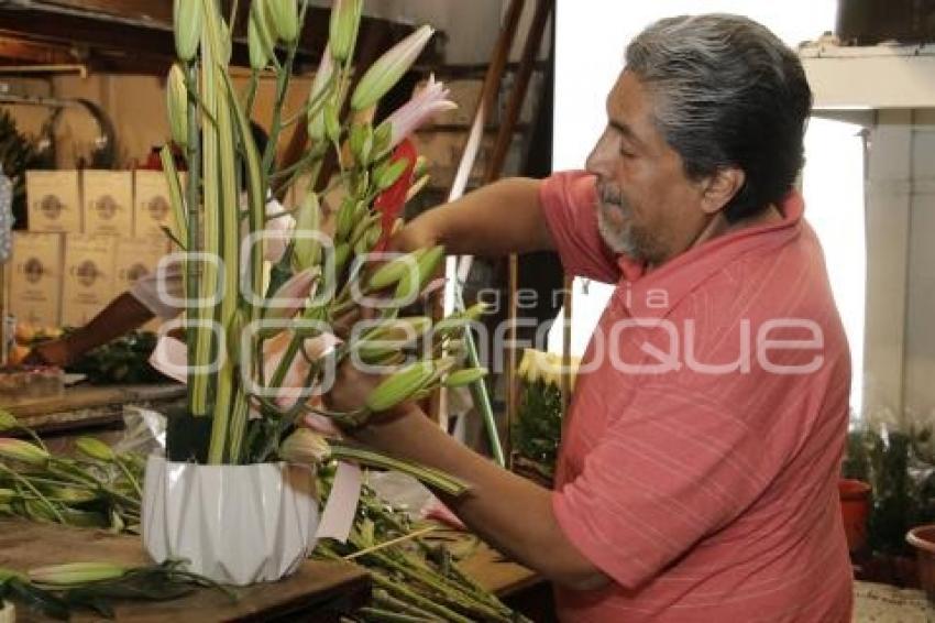 FLORERÍA . PREVIO DÍA DE LA MADRE