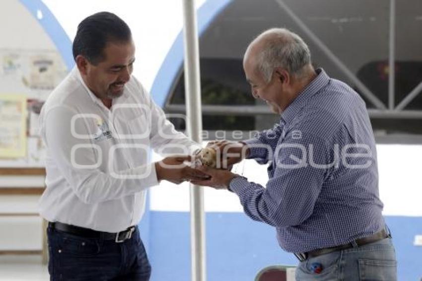 SAN ANDRÉS CHOLULA . ENTREGA AVES