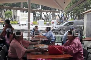 DÍA DE LAS MADRES . RESTAURANTES