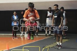 BUAP . CLÍNICA DE BALONCESTO