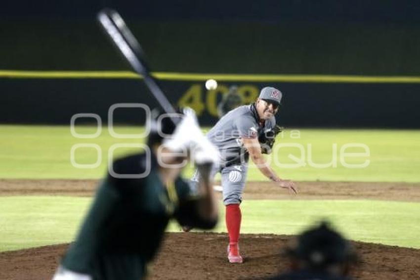 BÉISBOL . PERICOS VS DIABLOS 