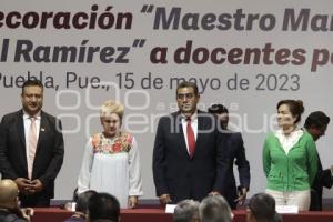 GOBIERNO . DÍA DEL MAESTRO