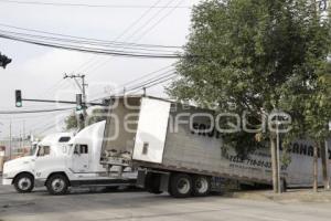 ACCIDENTE . TREN Y TRAILER