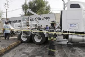 ACCIDENTE . TREN Y TRAILER