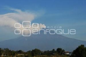 VOLCÁN POPOCATÉPETL . FUMAROLA