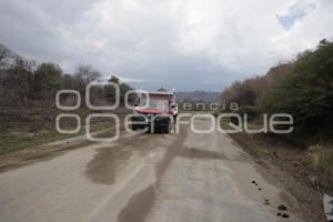 PASO DE CORTÉS . CARRETERA EN MAL ESTADO