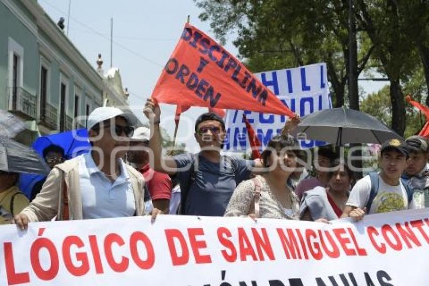 TLAXCALA . MANIFESTACIÓN