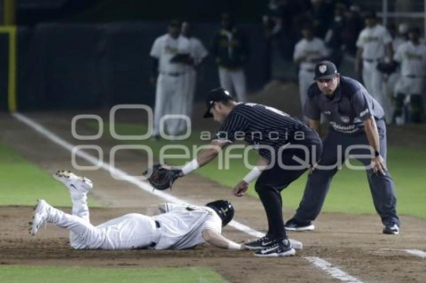 BÉISBOL . PERICOS VS GUERREROS