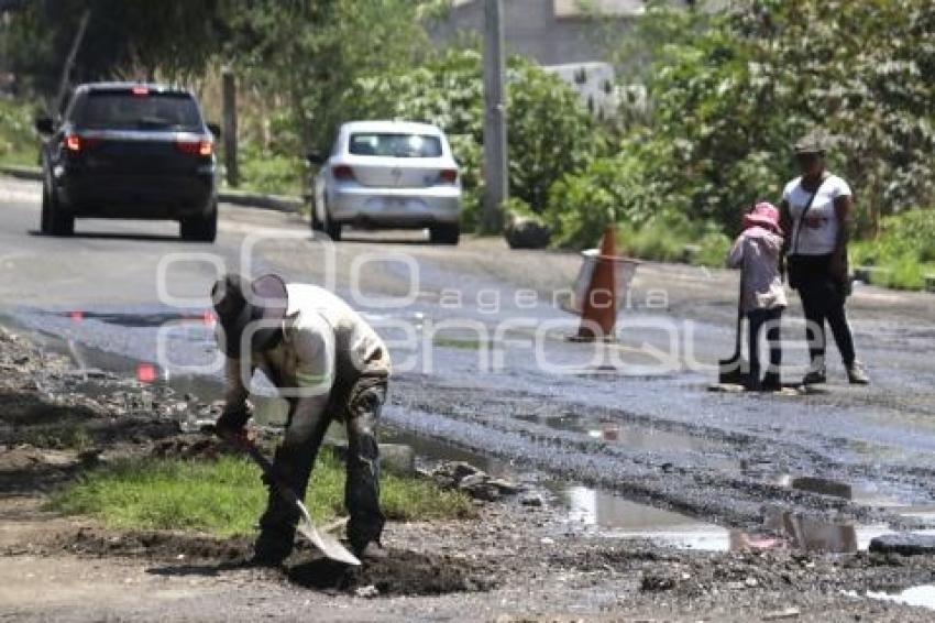 TLAXCALA . BACHES CARRETERA FEDERAL