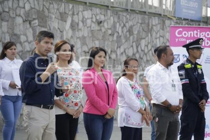 AYUNTAMIENTO . CONTIGO MUJER