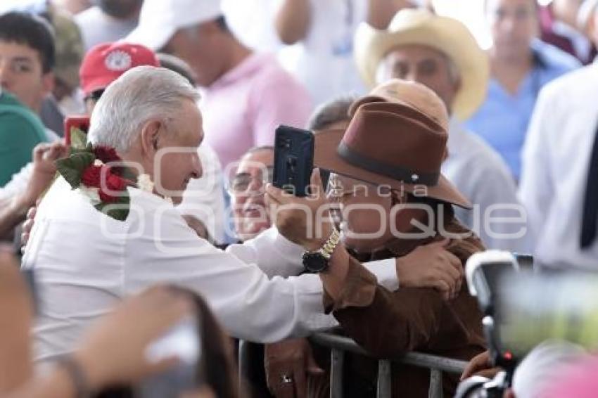 HUAUCHINANGO . ENTREGA PROGRAMA BIENESTAR