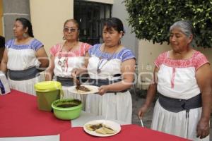 FERIA DEL MOLE Y EL GUAJOLOTE