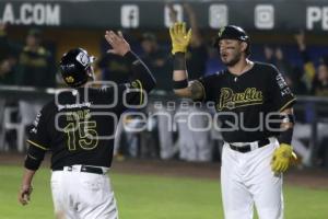 BÉISBOL . PERICOS VS BRAVOS