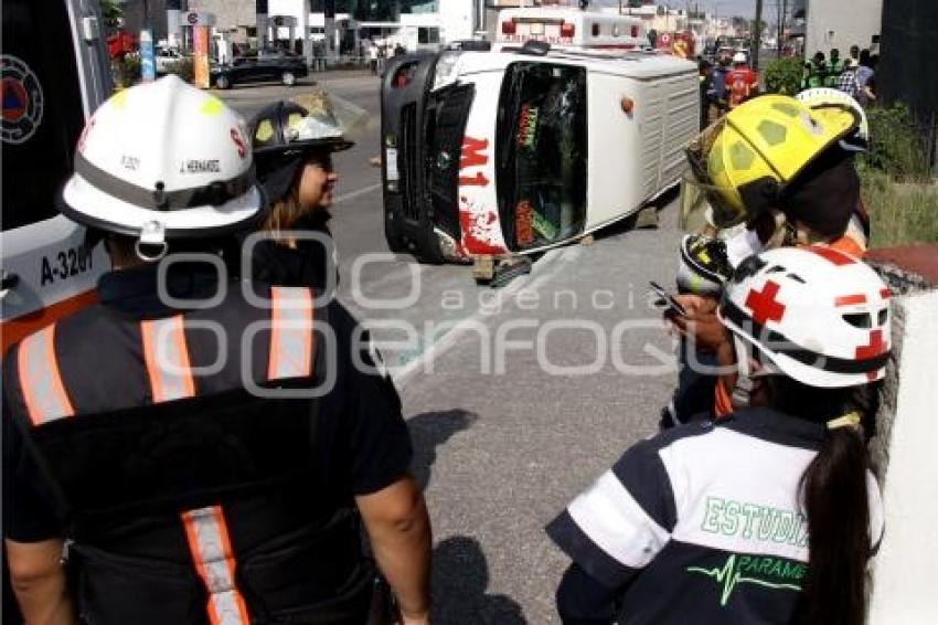 VOLCADURA TRANSPORTE PÚBLICO