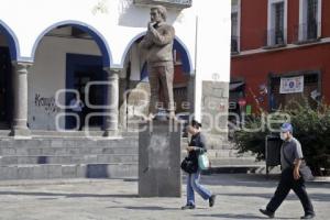 TEATRO PRINCIPAL . MONUMENTOS