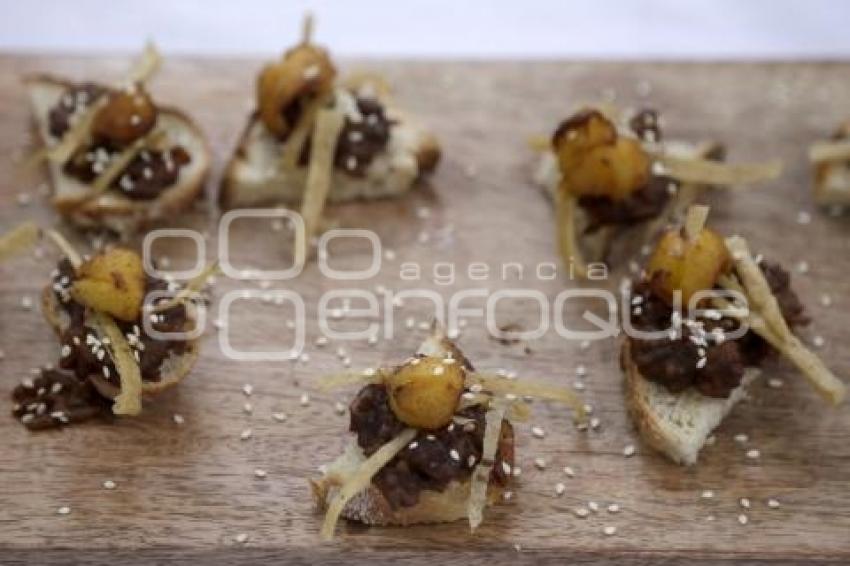 SAN ANDRÉS CHOLULA . CONCURSO DE MOLE